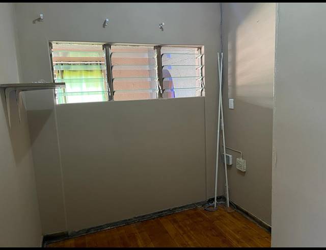 3 BEDROOM HOUSE FOR SALE IN BRENTHURST